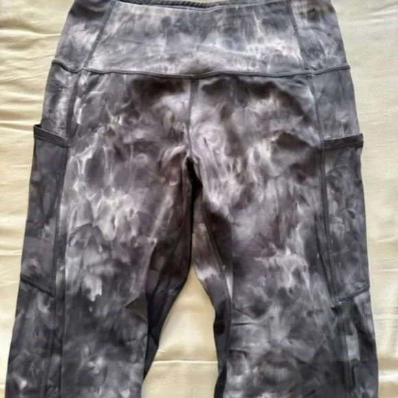 The Gym People Women's Leggings SIZE L **TIE DYE PATTERN** POCKETS - Picture 2 of 6